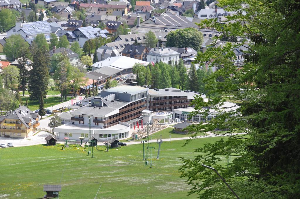 Ramada Resort Kranjska Gora Buitenkant foto