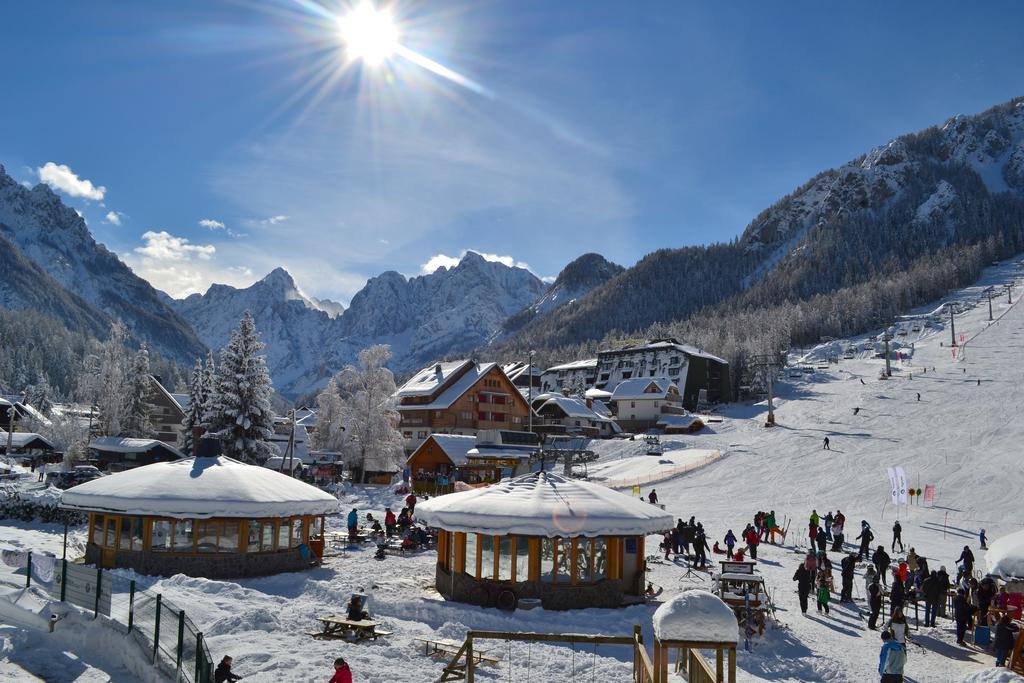 Ramada Resort Kranjska Gora Buitenkant foto